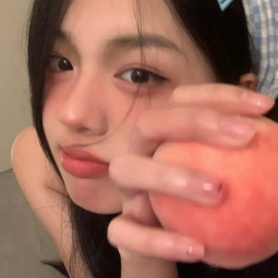 跪毯旁的眼泪